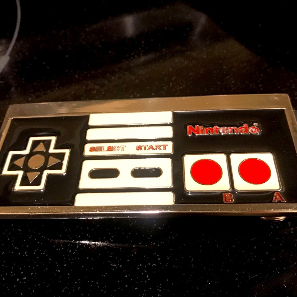 Nintendo belt buckle with genuine leather belt